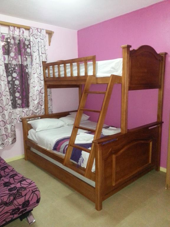 Krishangel Beach Apartment Flic en Flac Экстерьер фото