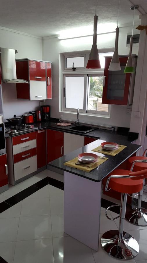 Krishangel Beach Apartment Flic en Flac Экстерьер фото