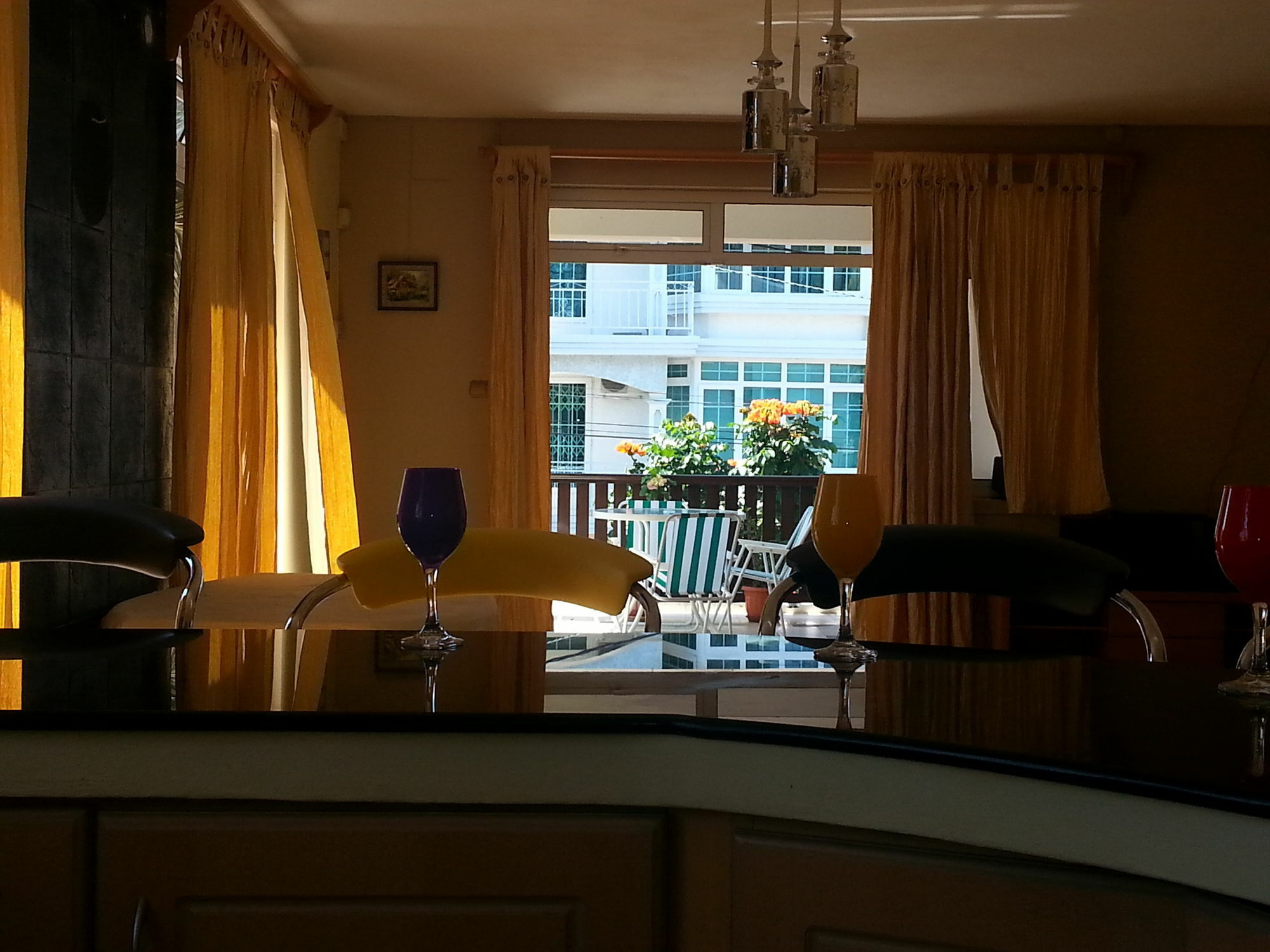 Krishangel Beach Apartment Flic en Flac Экстерьер фото